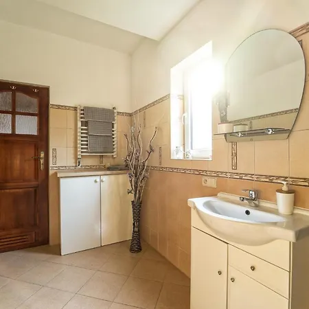 Na Zloncu Apartman *