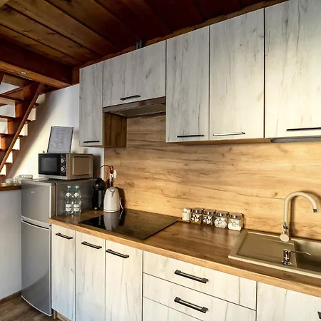 Na Zloncu アパート Ratulow