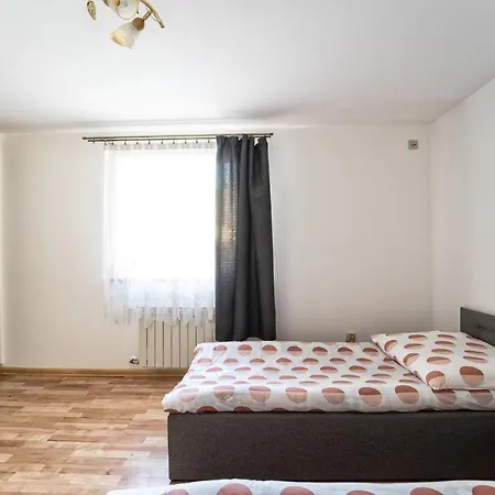 Na Zloncu Apartman