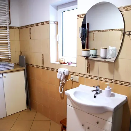 Na Zloncu Apartman Ratulow