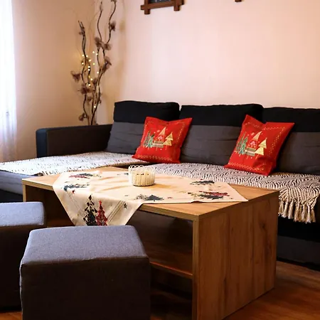 Na Zloncu Apartman Ratulow